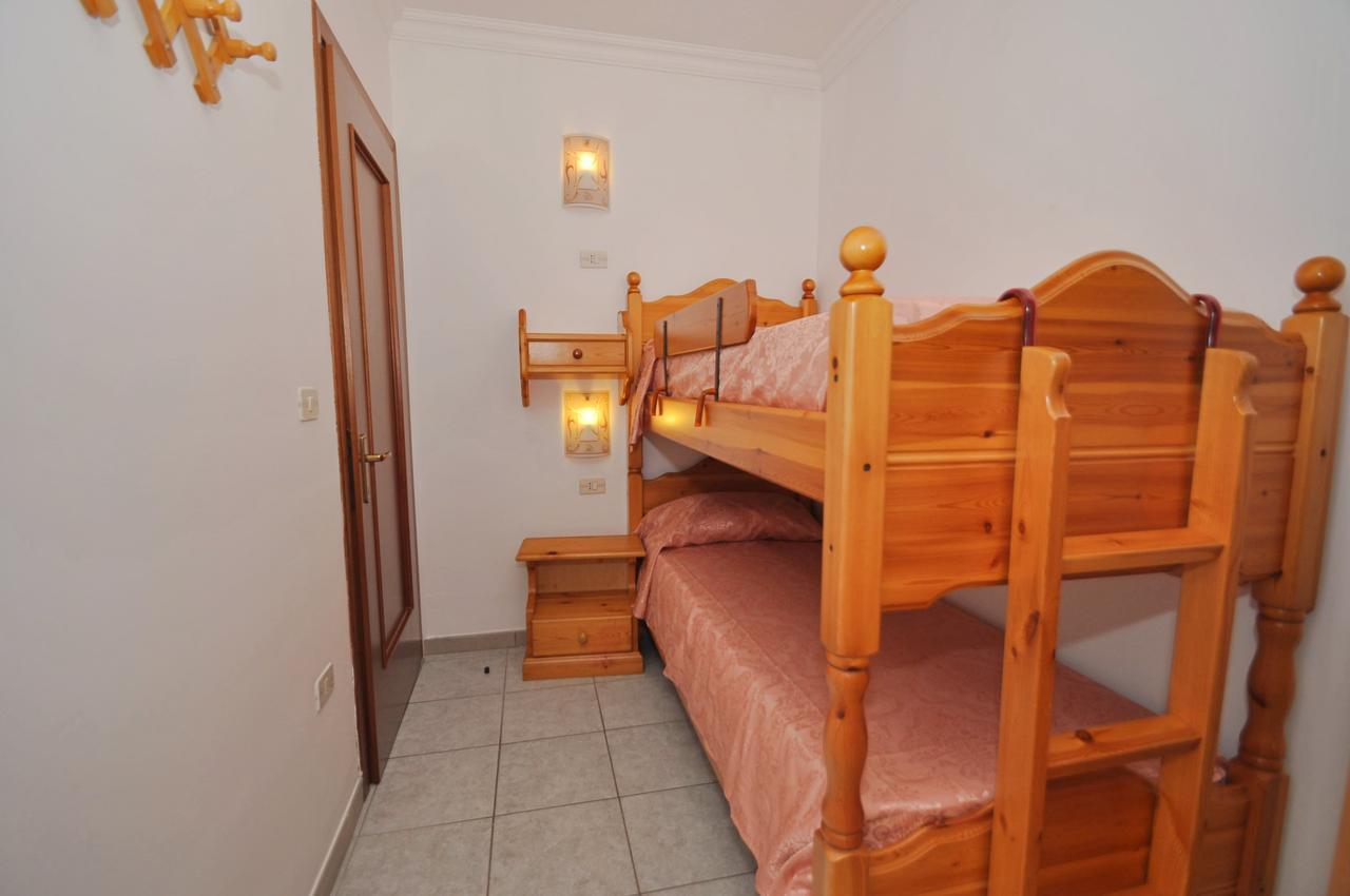 Residence Mezzaluna Каровиньо Екстериор снимка