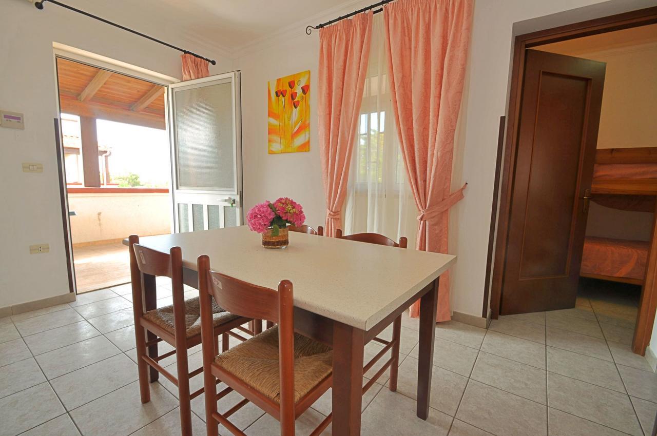 Residence Mezzaluna Каровиньо Екстериор снимка